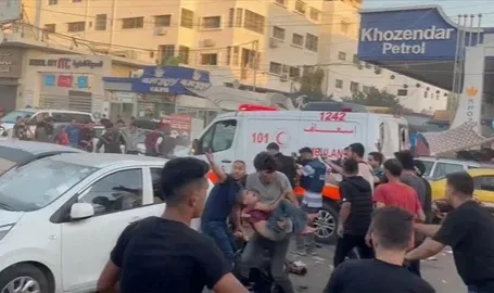 İsrail, Kudüs Hastanesi'nin karşısını vurdu: 21 yaralı