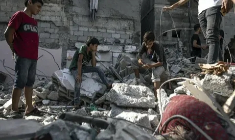 İsrail, sivil yerleşim yerini vurdu: 13 ölü