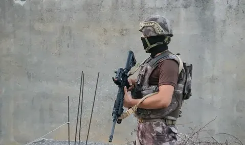İstanbul'da DEAŞ yanlısı şüpheliler yakalandı!