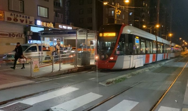 İstanbul'da tramvaya taşlı saldırı
