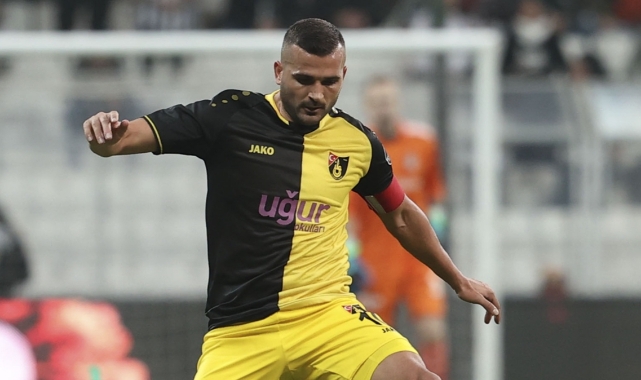 İstanbulspor'da Eduart Rroca sakatlandı