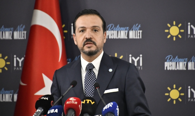 İYİ Parti Sözcüsü Zorlu'dan partiden ayrılanlara mesaj