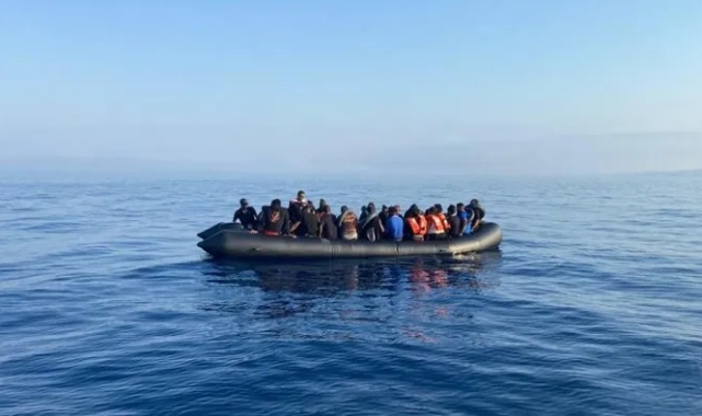 İzmir'de 90 düzensiz göçmen yakalandı