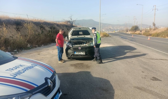 İzmir'de jandarmadan ticari araçlara denetim