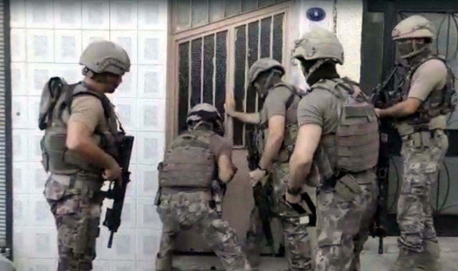İzmir'de terör operasyonu: 4 gözaltı