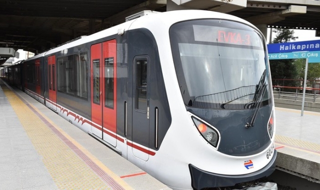 İzmir Metrosu'nda seferler normale döndü