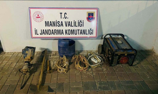 Kaçak kazı yapan 6 şüpheli suçüstü yakalandı