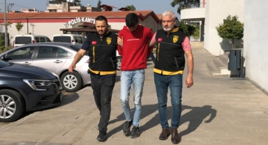 Kargocu, çaldığı telefonlarla sevgilisine araba aldı!
