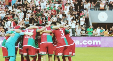 Karşıyaka, Efeler 09’la kritik maça çıkıyor