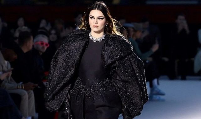 Kendall Jenner kız kardeşlerinin izinde: Forbes listesine girdi
