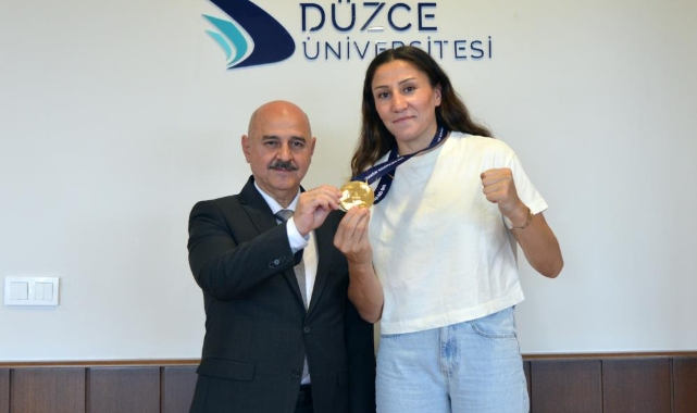 Kick Boks dünya şampiyonu oldu