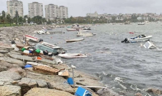 Kocaeli'de tekneler karaya vurdu