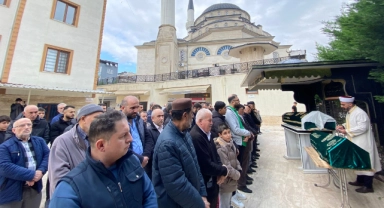 Korkunç cinayete kurban giden anne ve 2 çocuğu toprağa verildi