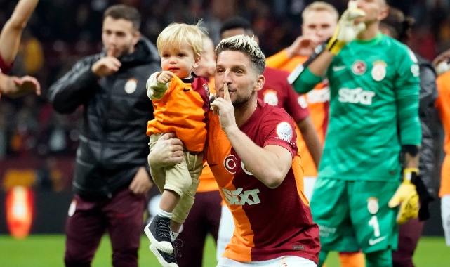 Maç sonu 3'lüsü Dries Mertens'ten