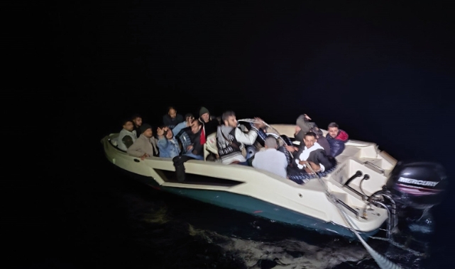 Marmaris’te 18 düzensiz göçmen kurtarıldı