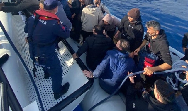 Marmaris’te 39 düzensiz göçmen kurtarıldı