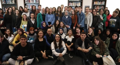 Meriç Aral gençlerle Tomris Uyar öyküleri okudu