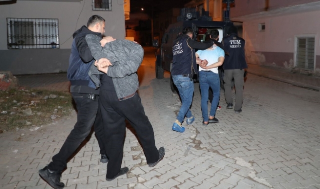 Mersin'de FETÖ operasyonu: 10 gözaltı