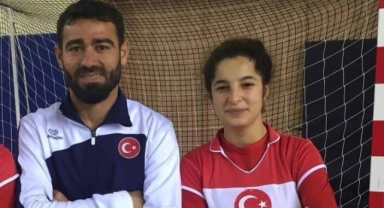 Milli Hokeyci Özmen Muğla’ya transfer oldu