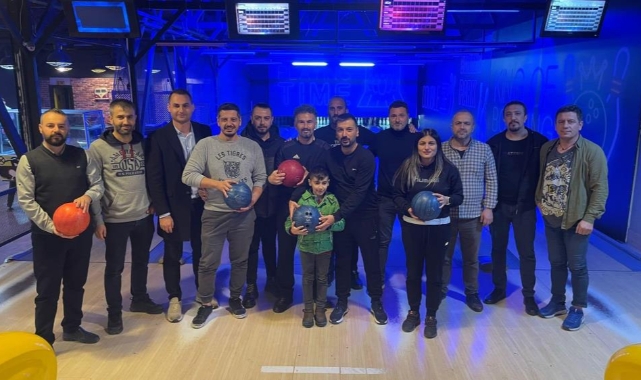 Öğretmenler bowling oynadı