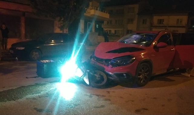 Otomobil ile motosiklet çarpıştı: 1 yaralı