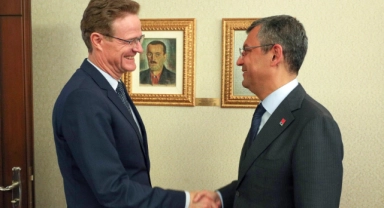 Özgür Özel, AB Türkiye Delegasyonu Başkanı ile görüştü