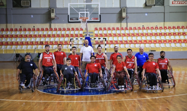 Pamukkale Belediyespor 1. Lig’de sahne alıyor
