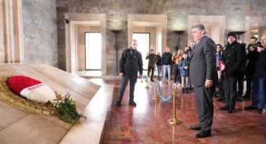 Serdal Adalı, Anıtkabir'i ziyaret etti