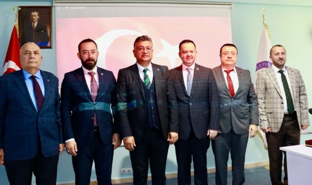 Simav'da “Cumhuriyetin Türk Tarihi İçerisindeki Yeri” konulu konferans
