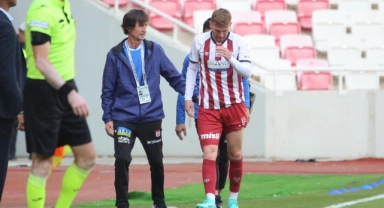 Sivasspor’da Burak Kapacak sakatlandı, oyuna devam edemedi