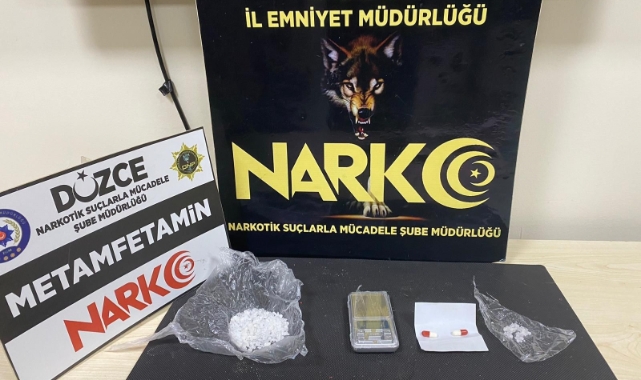 Şok uygulamalarda uyuşturucu ve silah ele geçirildi