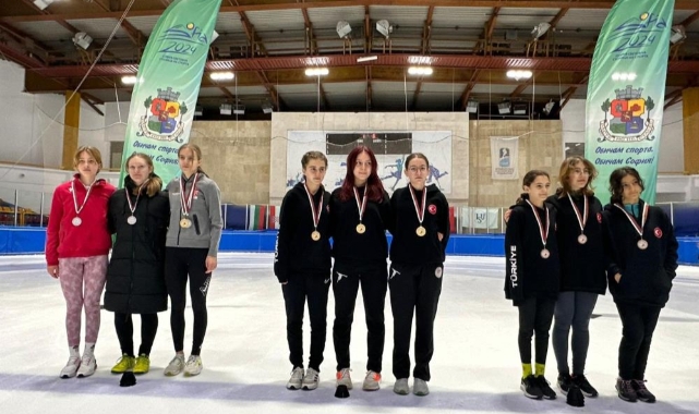Sporcularımız kısa kulvarda madalyaları topladı