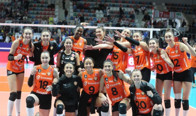 Sultanlar Ligi: Karayolları: 0 - Eczacıbaşı Dynavit: 3