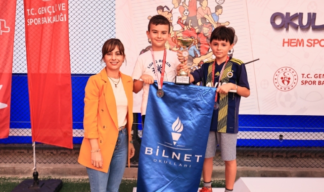 Teniste şampiyon raketler belli oldu