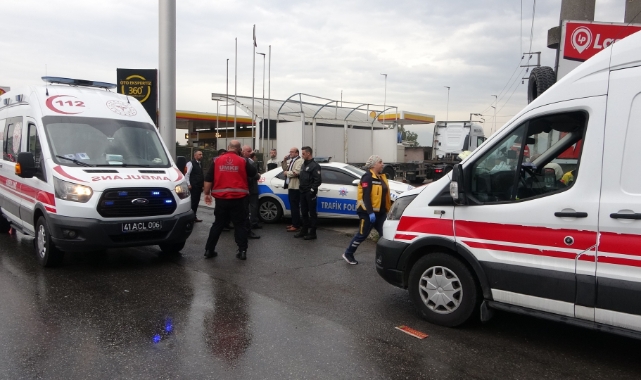 TIR belediye otobüsüne çarptı : 9 yaralı