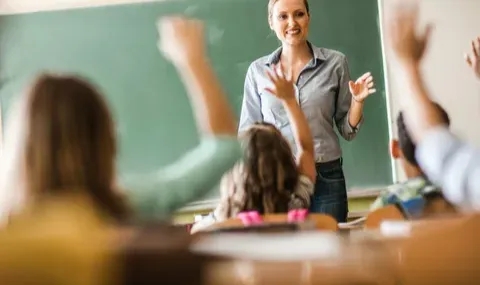 Ücretli öğretmenlere 'yüzde 25 zam' kararı yürürlüğe girdi