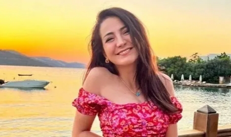 Ünlü fenomen Ayşenur Parlak hayatını kaybetti