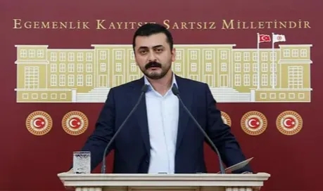 WhatsApp mesajıyla duyurdu! Eren Erdem görevinden ayrıldı