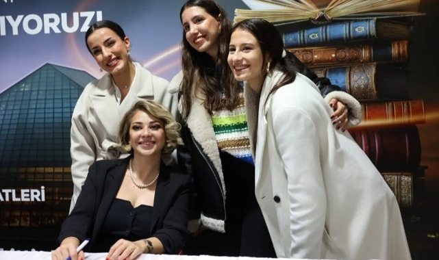 Yazarlar 13. Antalya Kitap Fuarı’nda okurlarıyla buluşuyor
