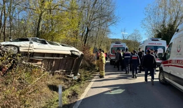 Yolcu minibüsü devrildi! 1 ölü, 11 yaralı