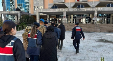 Yunanistan'a kaçarken yakalanan 10 FETÖ şüphelisi tutuklandı