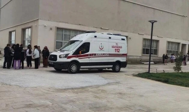 Yurttaki yemekten zehirlenen 117 öğrenci hastanelik oldu