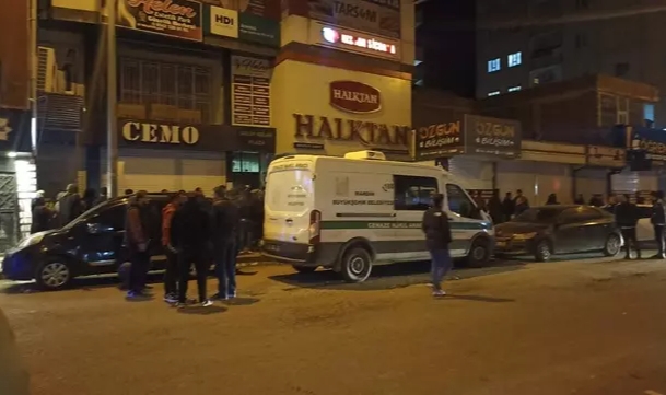 3 gündür aranan genç evinde ölü bulundu