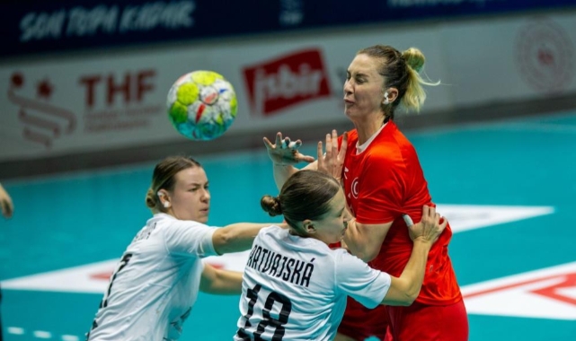 A Milli Kadın Hentbol Takımı, Slovakya'yı 29-27 mağlup etti