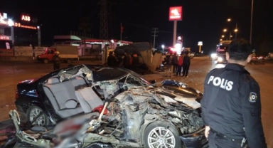 Adana'da feci kaza: 1 ölü 3 yaralı!
