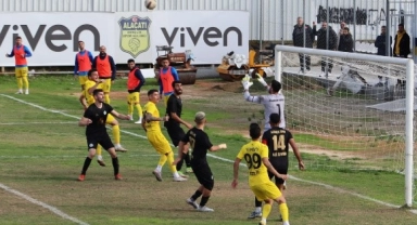 Alaçatıspor sahasında iki takımda golü bulamadı