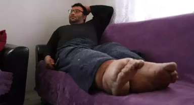 Bacakları her yıl 7 santim büyüyor!