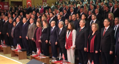 Bakan Mehmet Şimşek, Gaziantep’in Yıldızları Ödül Töreni’ne katıldı