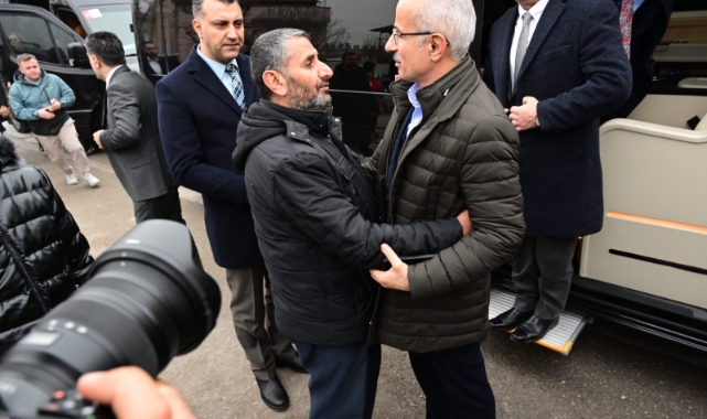 Bakan Uraloğlu’ndan şehit ailesine taziye ziyareti