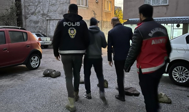 Balıkesir'de aranan 53 şahıstan 28'i tutuklandı